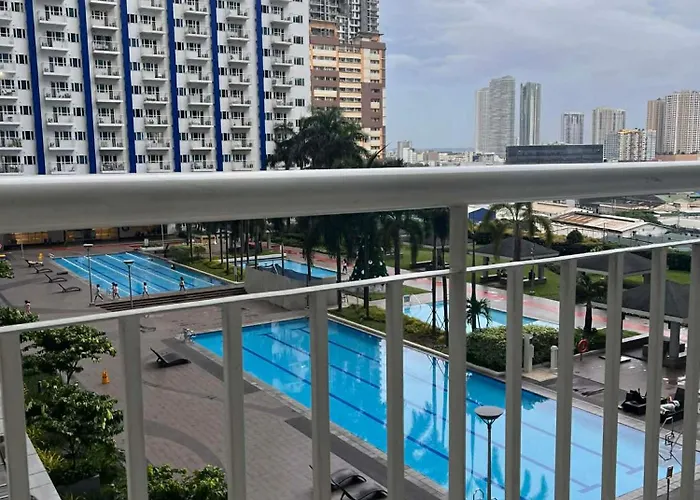 Apartment 1 Bedroom Boni Light Wifi Netflix Pool Balcony Manila