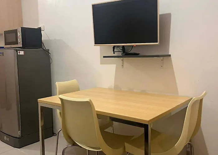 Apartment 1 Bedroom Boni Light Wifi Netflix Pool Balcony *
